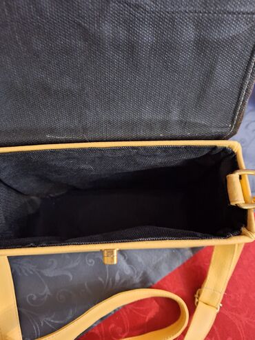 Koledžice: Defacto, M, Veštačka koža, Sa postavom — 16