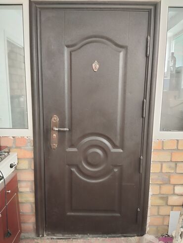 краска по металлу бишкек: Входная дверь, Металл, цвет - Черный, Б/у
