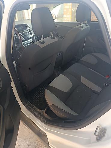 Ford: Ford Focus: 2014 г., 1.6 л, Автомат, Бензин, Универсал — 9