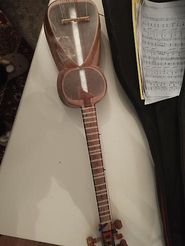 Tar: Tar – milli simli musiqi aləti - Korpus: iki hissəli armud formalı — 1