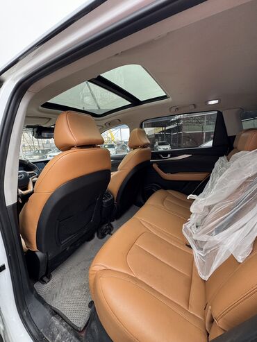 Другой электротранспорт: Электромобиль (кроссовер), белый цвет кузова. Основные особенности: - — 5