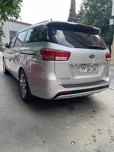 su radiatoru: Kia Carnival: 2.2 l | 2015 il Van/Minivan — 3