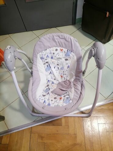 elektricne njihalice za bebe: Bоја - Bela, 0-6 meseci, Upotrebljenо