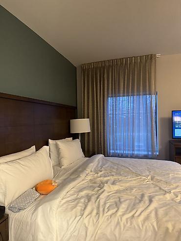 Сдаются уютные апартаменты посуточно и по часам в центре Бишкека! 🇰🇬 📍 at lalafo.kg Сдаются уютные апартаменты посуточно и по часам в центре Бишкека! 🇰🇬 📍
