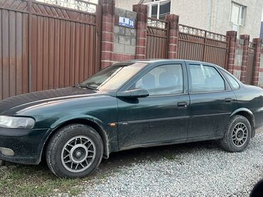 Opel: Opel Omega: 1996 г., 1.8 л, Механика, Бензин, Седан