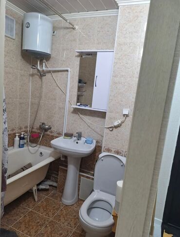 снять квартиру без риэлтора: 2 комнаты, 43 м², 104 серия, 2 этаж, Евроремонт