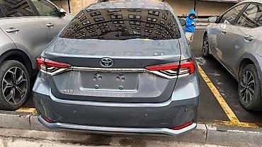 тойото: Toyota Corolla: 2021 г., 1.8 л, Вариатор, Гибрид, Седан — 4