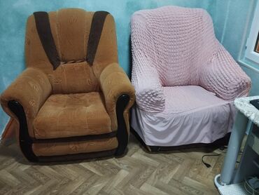 Мебель: Б/у, 2 кресла, Без подьемного механизма, Нераскладной