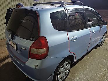 Honda: Honda Fit: 2003 г., 1.3 л, Автомат, Бензин, Хэтчбэк at lalafo.kg — 3 Honda: Honda Fit: 2003 г., 1.3 л, Автомат, Бензин, Хэтчбэк — 3