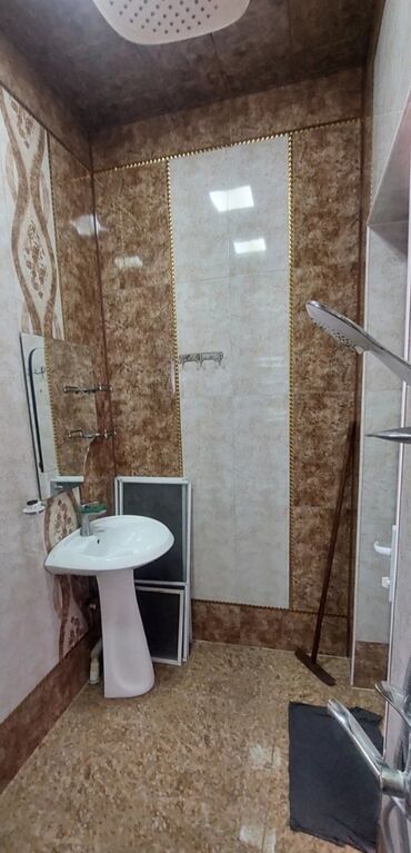 Uzunmüddətli kirayə mənzillər: Zabrat 1 De 2 otaqli Temirli Adelni heyet evi kiraye verilir ici — 9