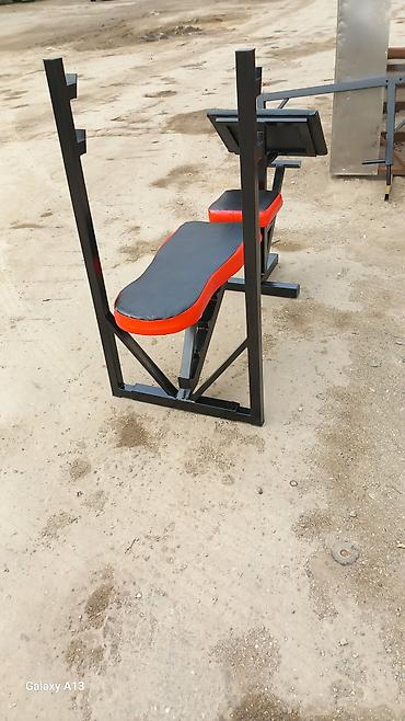 turnik brus press: Çoxfunksiyalı ştanq skamyası və preacher curl (biceps üçün “Skott” — 2