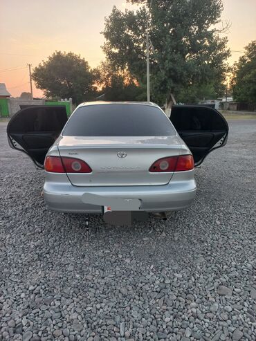Toyota: Toyota Corolla: 2002 г., 1.6 л, Механика, Бензин, Седан — 5