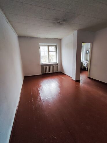 продаю дом село гавриловка сокулук район: 1 бөлмө, 29 кв. м, Хрущевка, 4 кабат, Эски ремонт