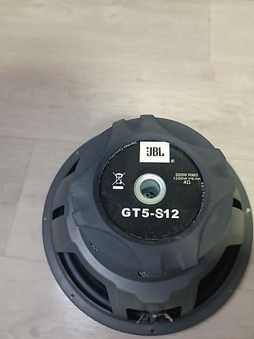 сабвуфер 12: Сабвуфер JBL GT5-S12 (12") - Диаметр: 12 дюймов (30 см) - Импеданс: 4 — 4