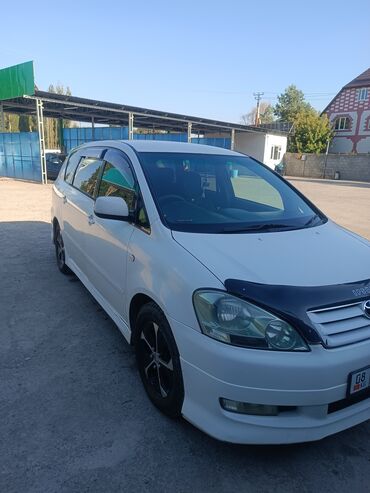 Toyota: Toyota Ipsum: 2002 г., 2.4 л, Автомат, Бензин, Минивэн