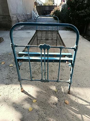 без каркасный: Металлические односпальные кровати советского типа. Цена за одну — 1
