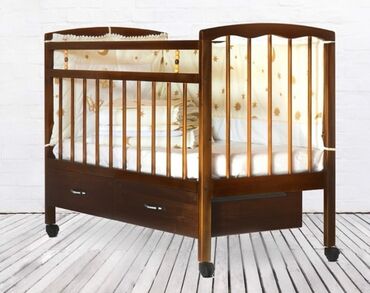 детская одежда для мальчиков: Кроватка размер 125× 95×65. Матрас LINA высокий покупали отдельно