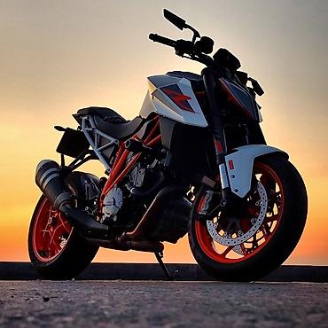 ктм 640: KTM Super Duke 1290 R (gen2) - 2018 год Объем: 1301 Мощность: 178 — 2