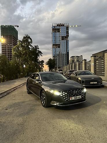пассаж: Hyundai Grandeur: 2020 г., Гибрид, Седан — 1