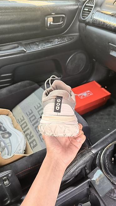 горные кроссовки: Мужские кроссовки, 45, Nike, Новый, цвет - Серый, Самовывоз, Бесплатная доставка, Платная доставка — 5