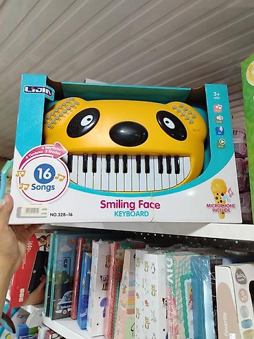 детское караоке: Детский синтезатор Smiling Face Keyboard - Яркий игрушечный клавишный — 1