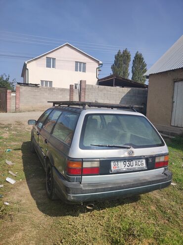 лизинг экспресс ош: Volkswagen Passat Variant: 1989 г., 1.8 л, Механика, Бензин, Универсал