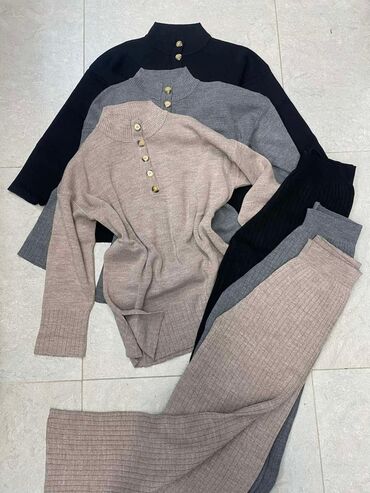 Kompleti: Twin set 🌸
Vel : ( univerzalna ) 🔝
Cena : 3500 din 🔥 na lalafo.rs — 10 Kompleti: Twin set 🌸
Vel : ( univerzalna ) 🔝
Cena : 3500 din 🔥 — 10