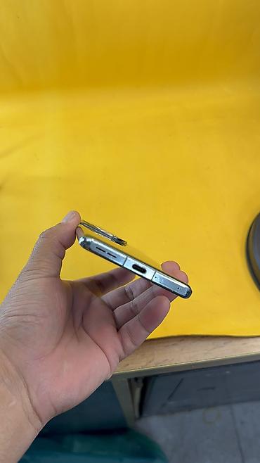 note 2: OnePlus 11, Б/у, 256 ГБ, 2 SIM — 7