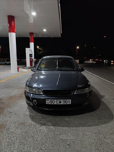 Opel: Opel Vectra: 1.8 l | 1996 il 407307 km Sedan — 6