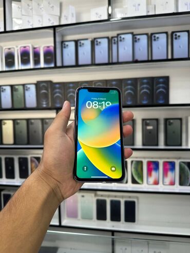 Apple iPhone: IPhone 11, 64 GB, Zəmanət, Barmaq izi, Simsiz şarj