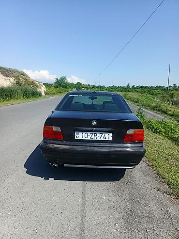 mercedes s class 220: BMW 3 Seriyası E36 sedan, qara rəng - Kuzov: 4 qapılı sedan — 5
