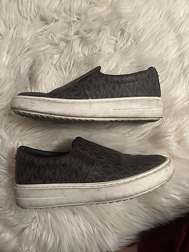 Qadın ayaqqabıları: Məhsul: Michael Kors qadın slip-on krossovkaları - Model: Slip-on — 2