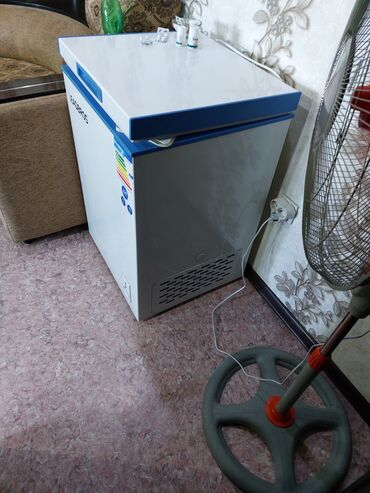 Другое холодильное оборудование: Продаю морозильную камеру в отличном состоянии 100 л