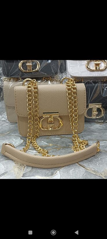 Çantalar: Əl çantası — 16