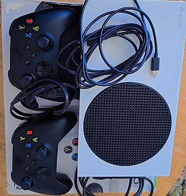 xbox seri s: Xbox Series S oyun konsolu paketi - Modell: Xbox Series S (rəqəmsal) — 4