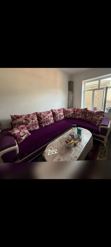 kunc divan satiram: Künc divan, Açılmayan, Bazasız, Parça