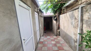 Həyət evləri və villaların satışı: 5 otaqlı, 230 kv. m, Orta təmir — 18