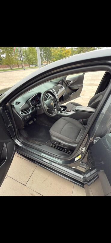 Chevrolet: Chevrolet Malibu: 1.5 l | 182000 km Sedan — 5