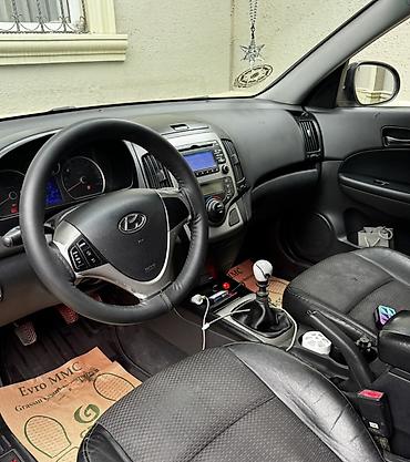 Hyundai: Hyundai i30: 1.6 l | 2007 il Hetçbek — 3