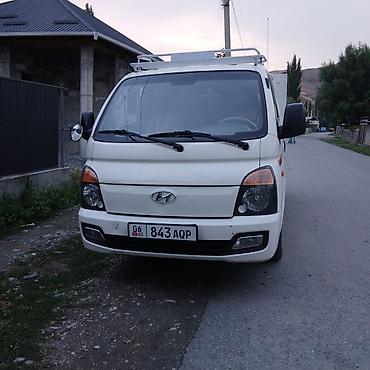 мото кийим: Жеңил жүк ташуучу унаа, Hyundai, Стандарт, Колдонулган — 1