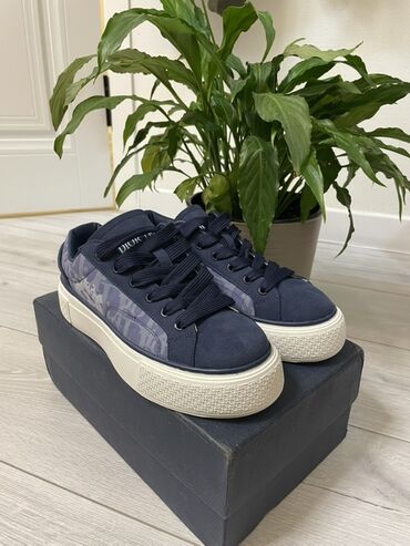 синие женские кроссовки: Кроссовки, 41, Dior, Новый, цвет - Синий