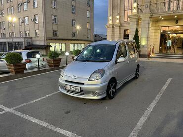 Toyota: Toyota Funcargo: 2001 г., 1.5 л, Автомат, Бензин, Минивэн