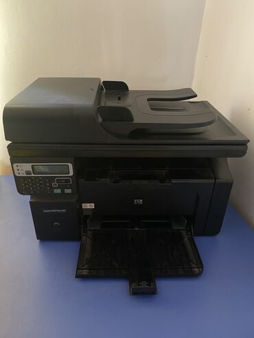 çap maşını: Ideal veziyyetde aq qara printerdir. Tep tezedir. Modeli hp laserjet