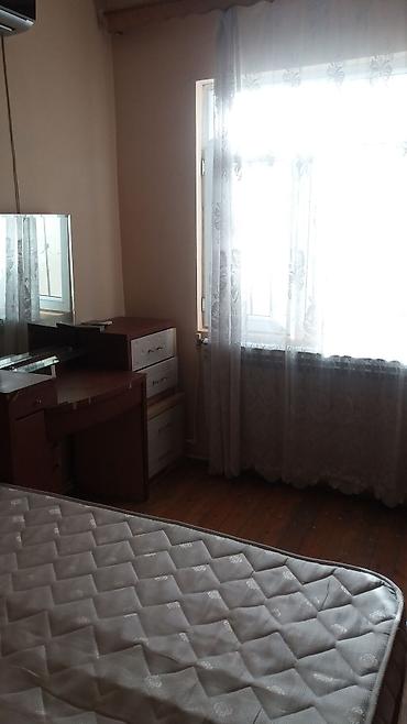 bakida evler kiraye: Kirayə 2 otaqlı heyet evi ordenli şəxsi evdi ən sakit məhəllədə Babək — 4