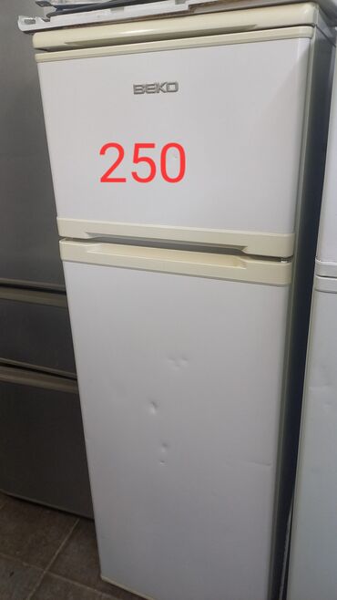 Маслобойки: Б/у 2 двери Beko Холодильник Продажа, цвет - Белый