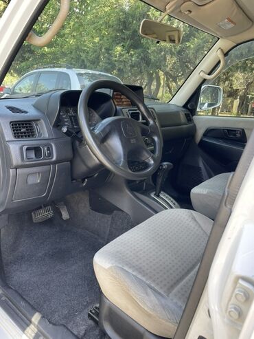 Mitsubishi: Mitsubishi Pajero iO (GDI) – kompakt, şəhər və yüngül off-road üçün — 9