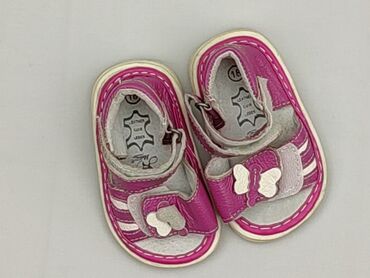 czerwone klapki nike: Взуття для немовлят, 18, стан - Дуже гарний на lalafo.pl czerwone klapki nike: Взуття для немовлят, 18, стан - Дуже гарний