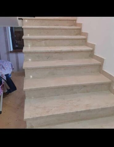 Kafel və metlax: Mermer qrabit Bu boz rəngli, yonulmuş səkilər və ya bordürlərdir -da lalafo.az — 14 Kafel və metlax: Mermer qrabit Bu boz rəngli, yonulmuş səkilər və ya bordürlərdir — 14