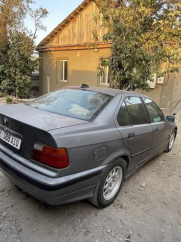 byd e3: BMW 3 series: 1994 г., 1.6 л, Механика, Бензин, Седан — 7