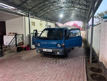авто из южной кореи в наличии и под заказ: Hyundai Porter: 2001 г., 2.6 л, Механика, Дизель, Van